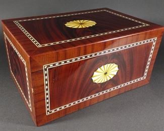 Cigar Humidor Box w/ Veneer Detail