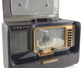 1950s Zenith H500 Trans-Oceanic Portable Radio