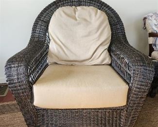 Wicker swivel chair