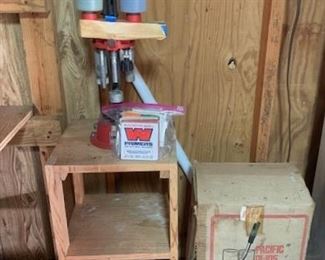 Pacific DL-105 shotshell reloader, stand and accessories.