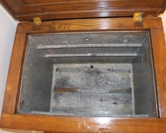 Vintage Oak Ice Box.    20"D x 28"W x 29"H.  $225.