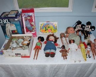 Misc. vintage dolls. and 2-XL robot.  