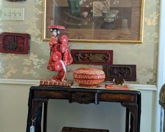 ORIENTAL WOOD PLAQUES & PRINT, JAPANESE DOLL