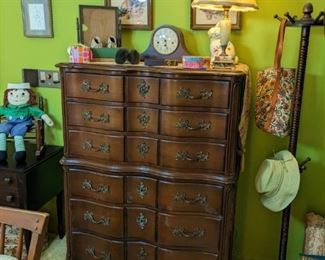 VINTAGE MAHOGANY CHEST on  CHEST...ANTIQUE SPINDLE HAT RACK...OLD ONXY LAMP