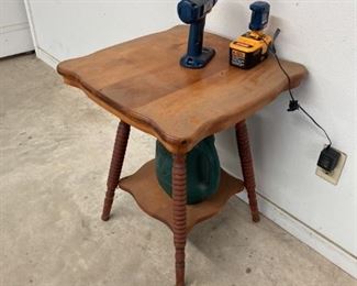 Vintage spindle table 