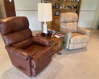 Very nice recliners