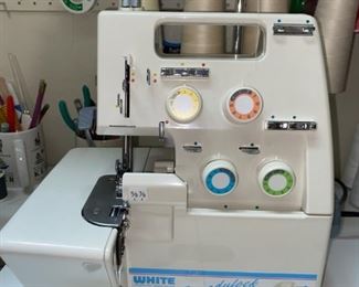 White serger Speedylock