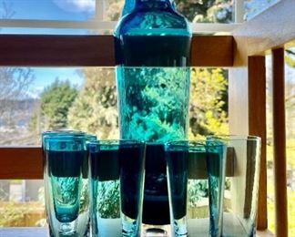 Turquoise blue control bubble decanter + 5 glasses