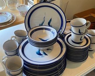 Japan Noritake Stoneware - large set