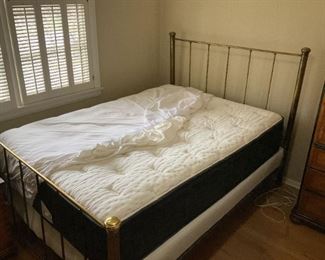 2017 ES Kluft Mattress