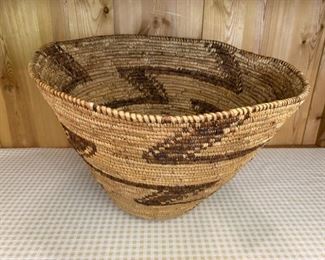 Vintage Pima Papago Indian Basket Step Pattern