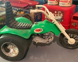 Vintage Plastic Chopper