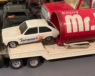 Vintage Ertl Chitwood's Mr. Pibb Cannon Truck