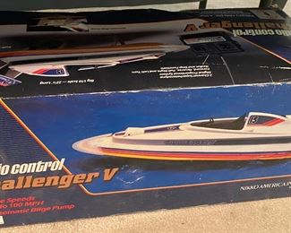 RC Challenger V in Box