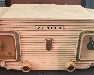 Vintage Zenith Clock Radio