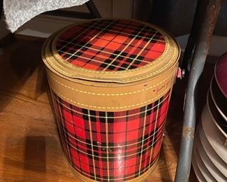 Vintage Plaid Travel Picnic Set