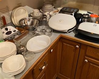 Assorted Kitchenware and Small Appliances