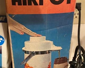 Vintage Airpot in Original Box