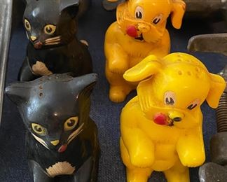 Vintage Dog and Cat Salt and Pepper Shakers