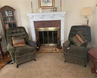 Pair of Electric Recliners 