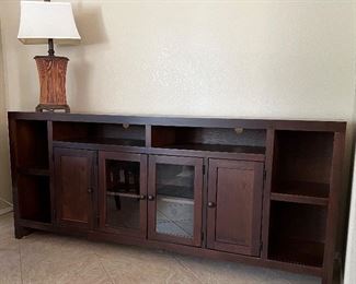 Media Center, Table Lamp