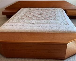 Mid Century Danish Teak Platform Bed King w attached Nightstands...Footboard has built-in Storage