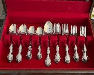 Community Oneida Stainless Set in Box 