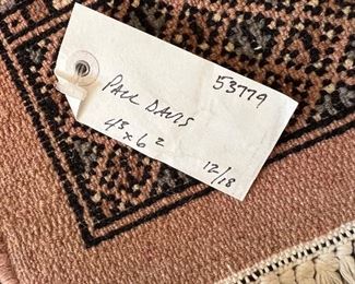 Area Rug 4'5" x 6'2" 