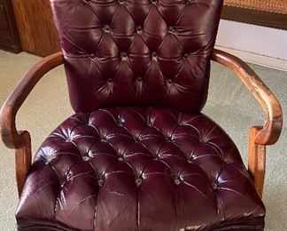 Executive Office Chair
