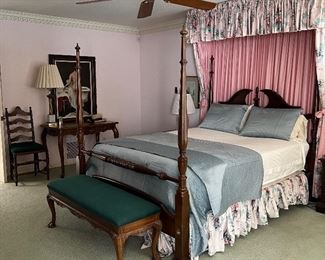 Drexel Heritage 4-Poster Bed, Bench, IBC Adjustable Mattress and BS Queen 