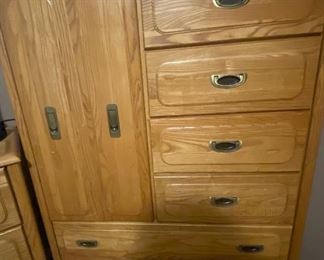 Queen size bedroom set