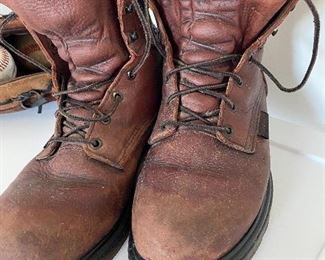 Redwing boots 9.5