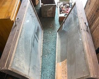 table top show cases 