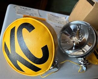 New in Box Pair Of Original Vintage KC HiLites Round Light Chrome 6", Rare NOS