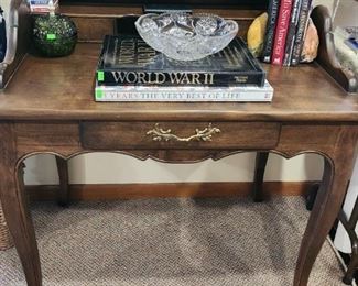Lovely Pratt Desk