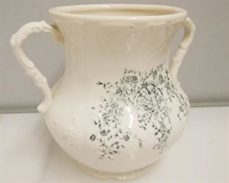 La Belle China Large Ceramic Container w/Handles
