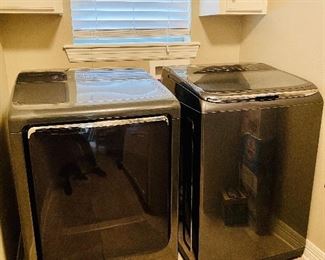 Samsung Smarthome washer and gas dryer