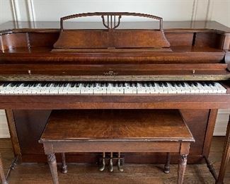 Lester Betsy Ross Upright Piano. Photo 2 of 8. 