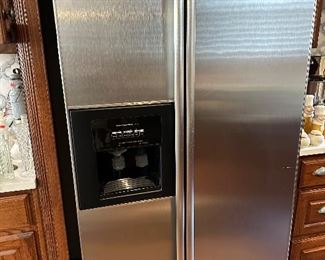 Kitchenaid refrigerator 