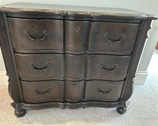 3 drawer dresser by Drexel Heritage 