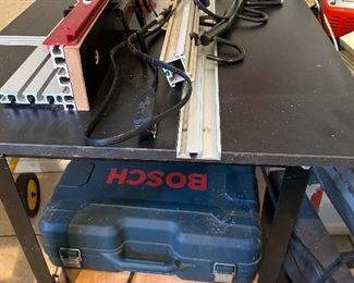 Woodpeckers router table with Bosch router 
