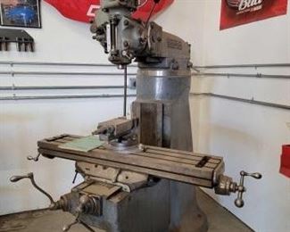 #114 • Bridgeport Series 1 Milling Machine with Installation Manual
