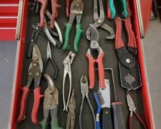 #1128 • Snap-On Grease and Dust Cao Tool, Pliers, Cleco Pliers, Cutters and More