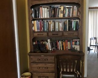 Desk w/ Chair, Lot of Books!!!