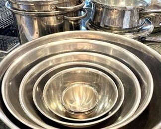 Mixing bowls, pots & pans, toaster ovens, and more! Come see for yourself how much this kitchen has to offer. Shop these items in person at the sale! 