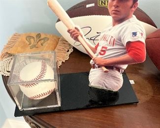 Johnny bench signed baseball and pic