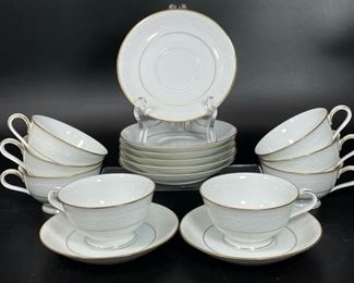 NORITAKE JAPANESE PORCELAIN CHINA TEA OR COFFEE CUPS WITH SAUCERS PATTERN GUENEVERE NO. 6517