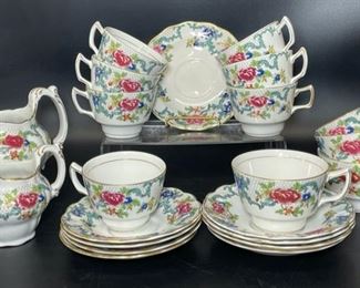 ROYAL DOULTON FINE ENGLISH CHINA BOOTHS FLORADORA 