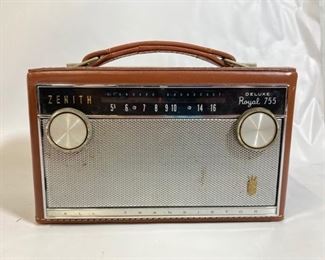 Vintage Zenith Deluxe Royal 755 All Transistor Radio