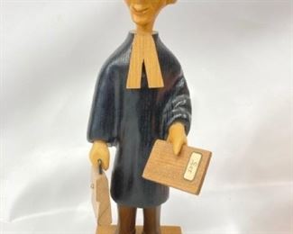 Vintage Romer Italian MCM Judge / Attorney Figurine